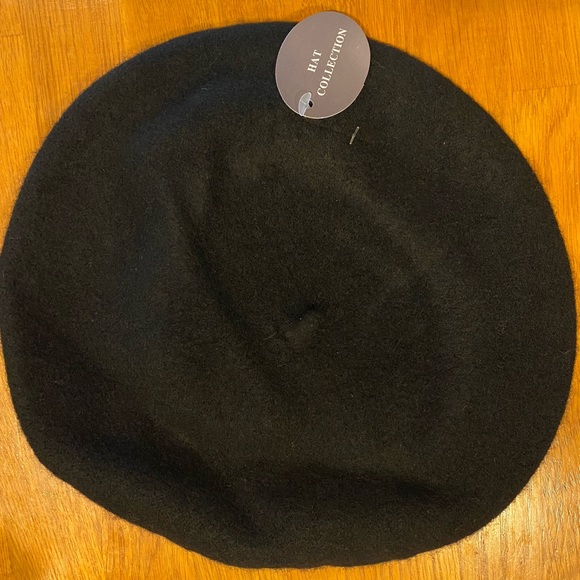 Beret - Picture 2 of 2